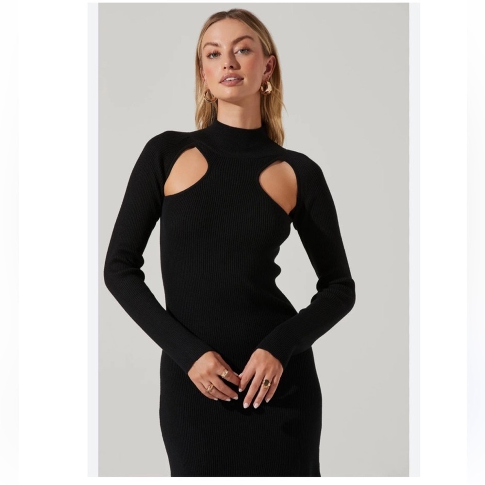 NWT ASTR The Label Front Cutout Long Sleeve Sweater Midi Dress - Picture 2 of 8